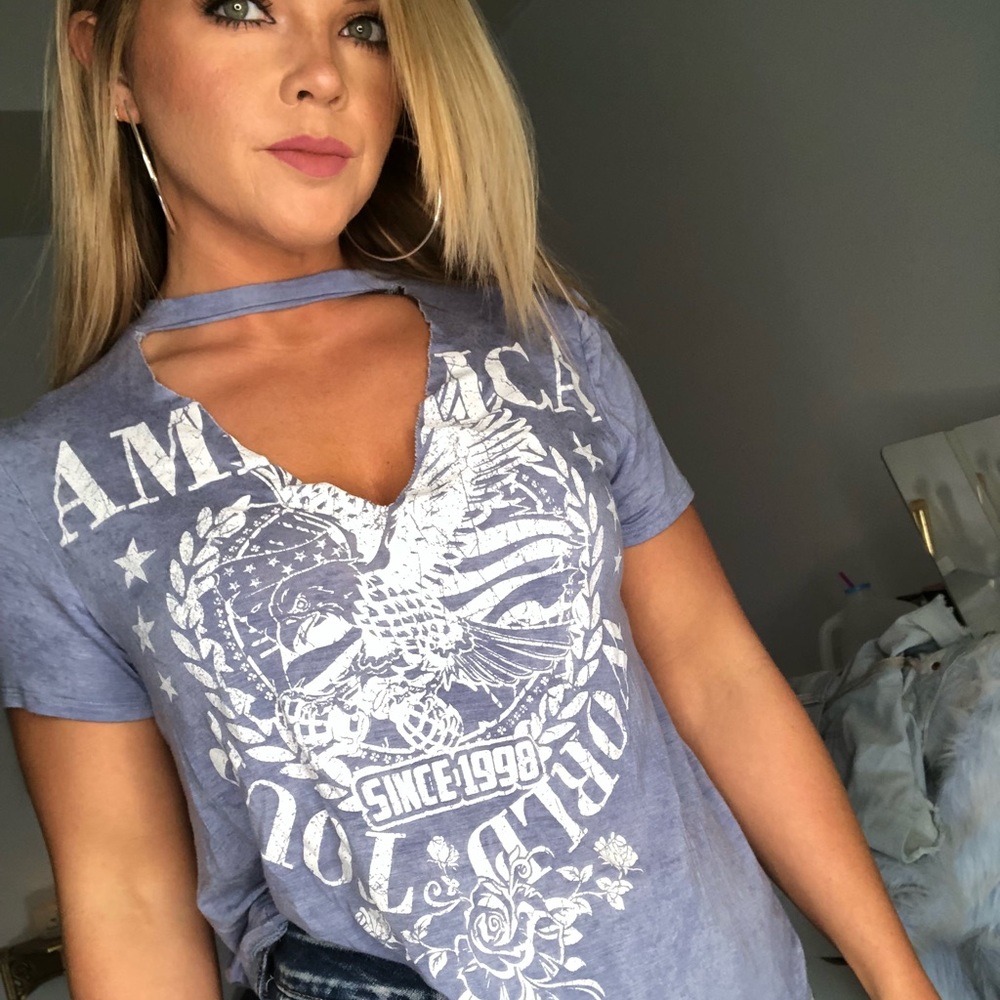 Graphic t